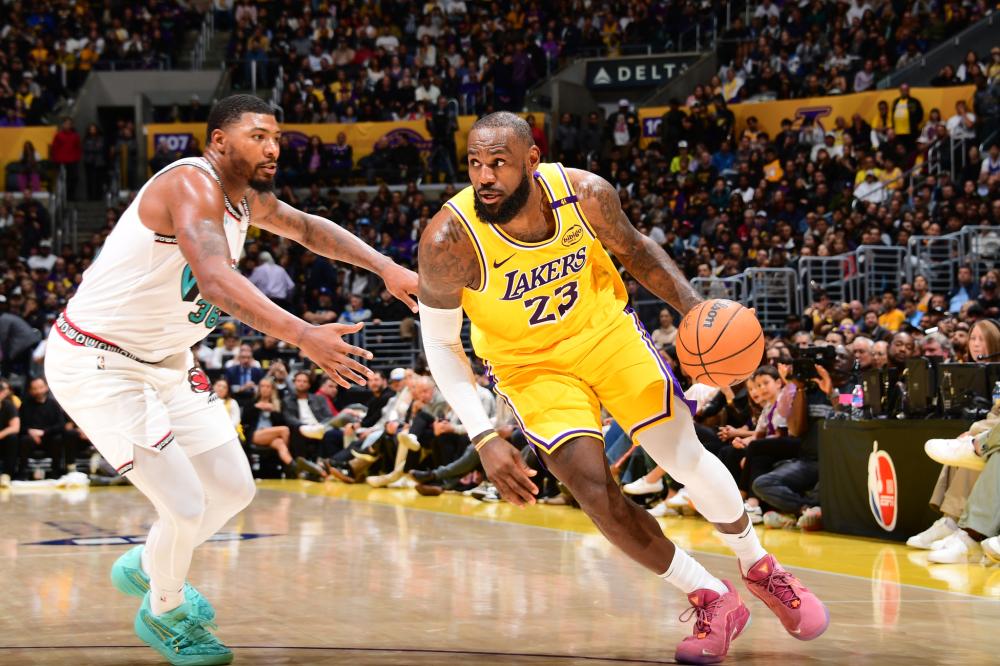 表现曾为球 表现曾为球