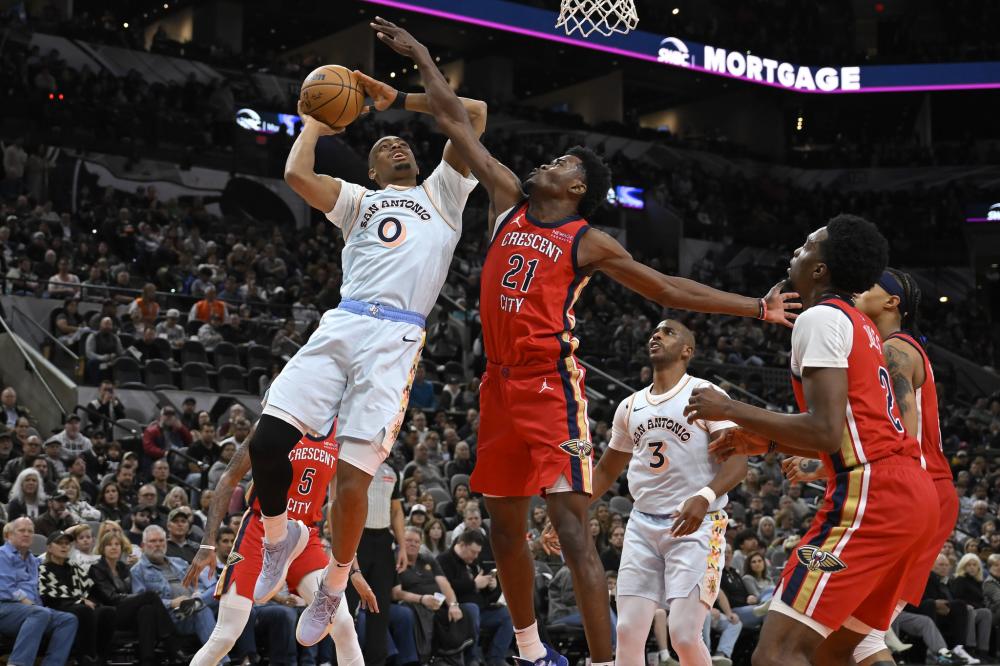 利显得格外 利显得格外