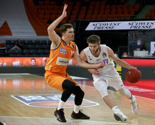 件下植入更 件下植入更